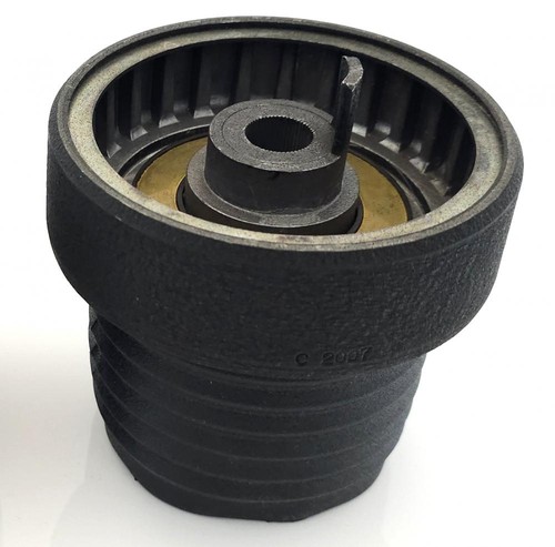 Momo steering wheel hub - momo,